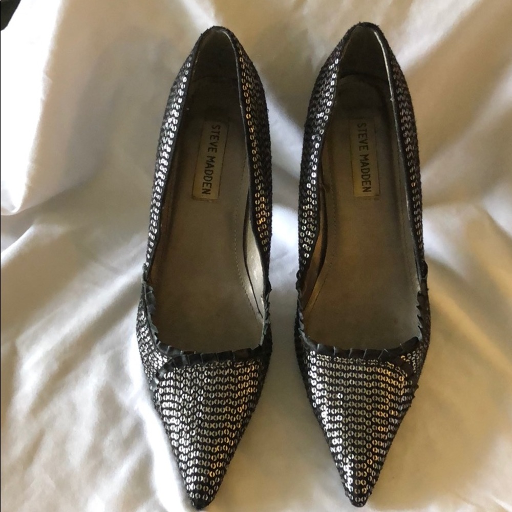 Steve Madden “Lexxie” Pump